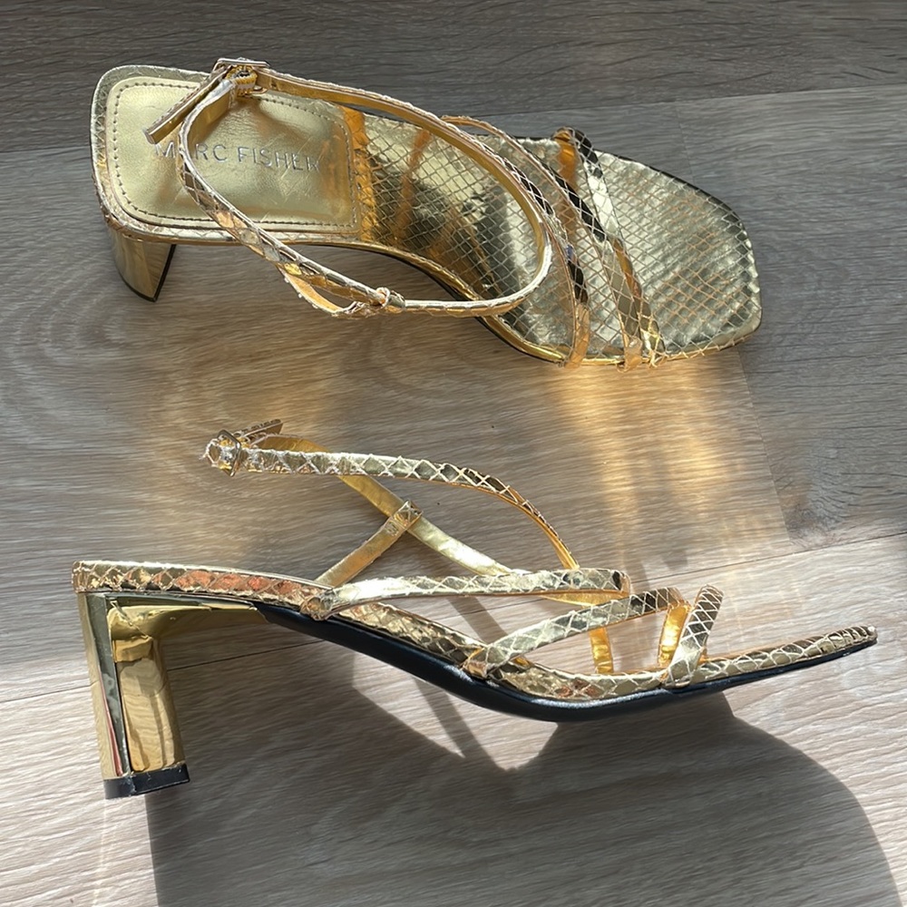 Marc Fisher Hamora Sandals Gold Snake Print Block Asymmetrical Strappy s…